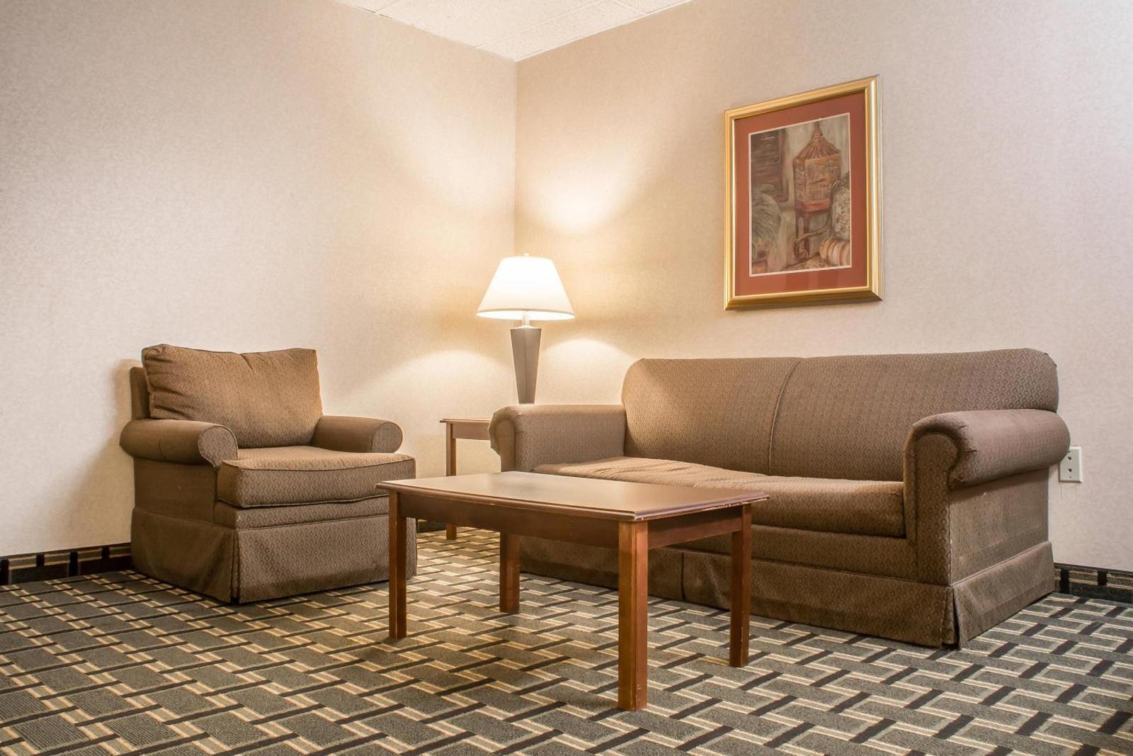 Quality Inn & Suites Palm Island Indoor Waterpark Main image 2
